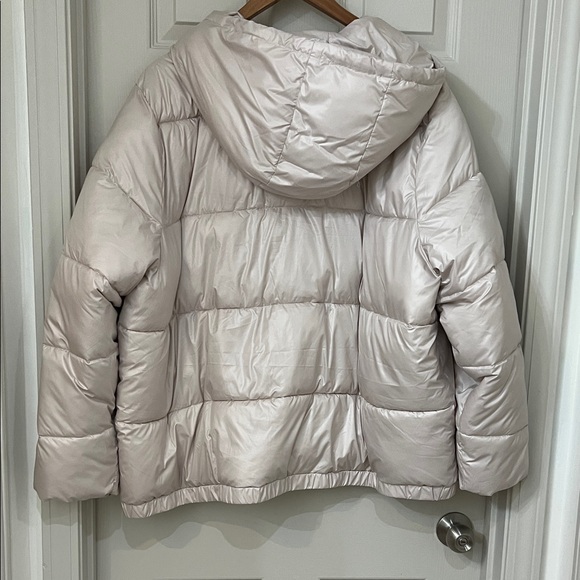 Torrid Women's Light champagne Puffer Jacket - Picture 4 of 4